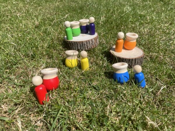 Hand painted wooden peg people with pots - product image 2