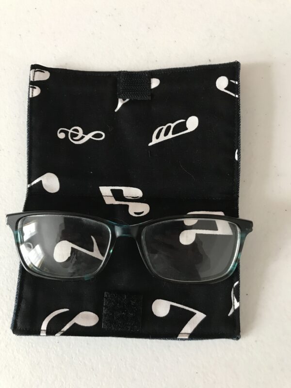 Soft glasses case with music notes lining - main product image