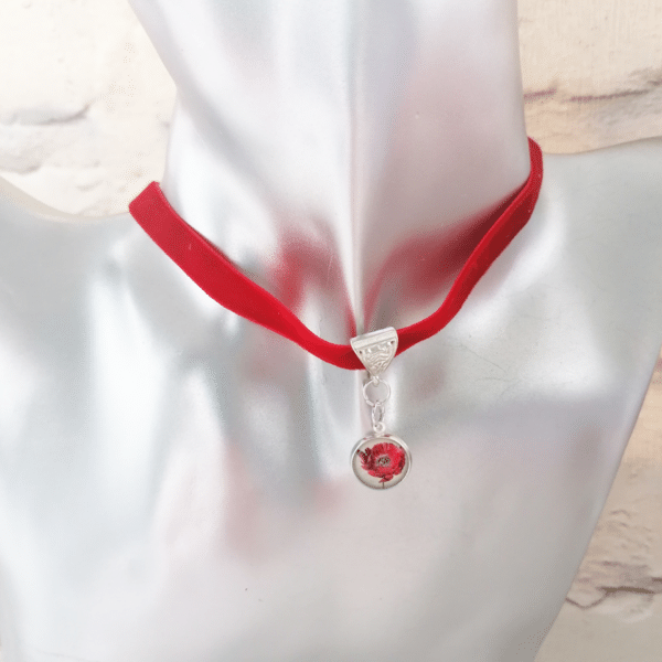 Poppy Choker - main product image