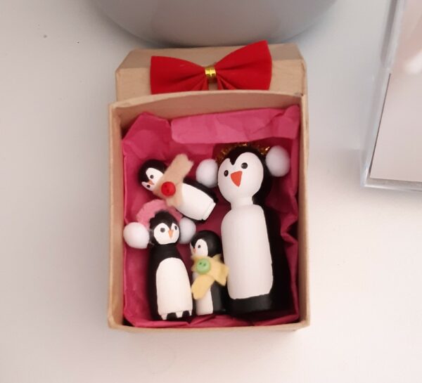 Penguin peg doll family Christmas ornaments. - product image 2