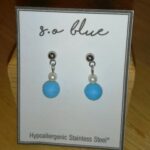 [0038] Stainless Steel Blue Ceramic Drop Studs