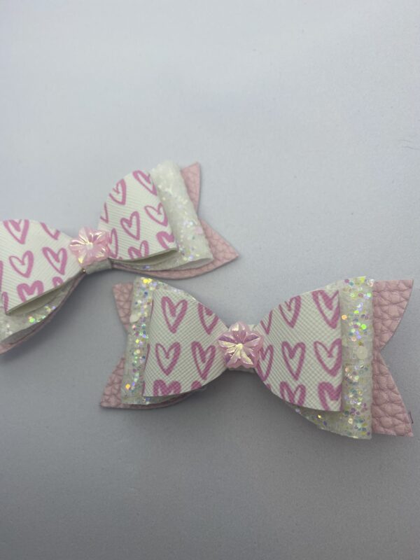 Valentines hearts kids hair bows - main product image