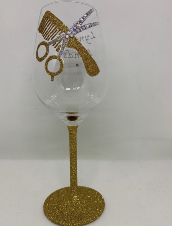 Hairdresser gift/barber gift/dog groomer gift. Scissor and comb glitter wine glass - product image 2