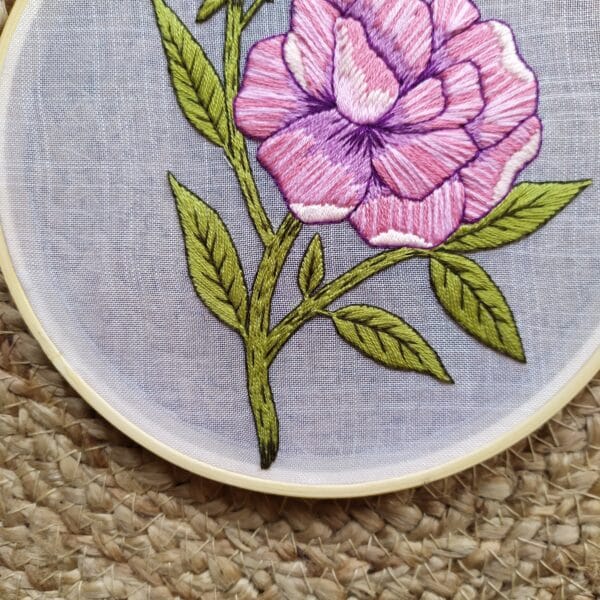 Peonie embroidery hoop - product image 3