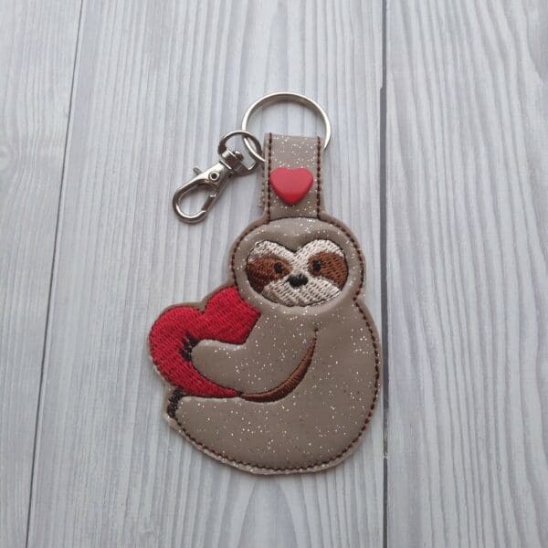 Cute sloth keyring – sparkly - main product image