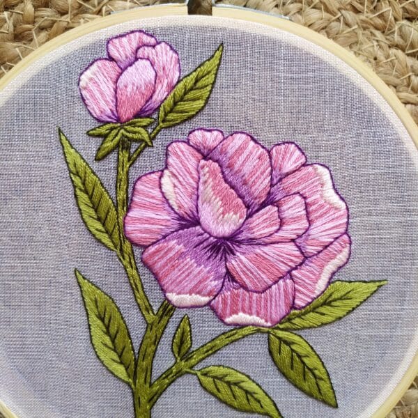 Peonie embroidery hoop - product image 2