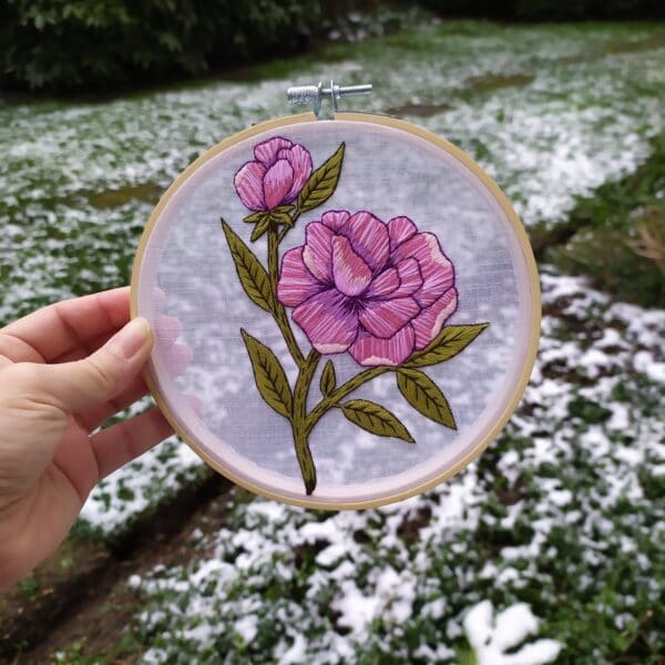 Peonie embroidery hoop - product image 4