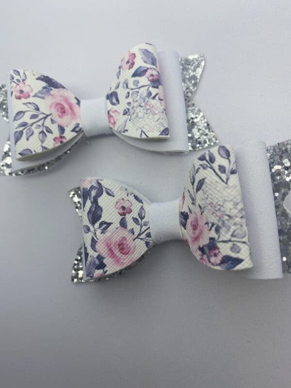 Kids handmade hair bow - main product image