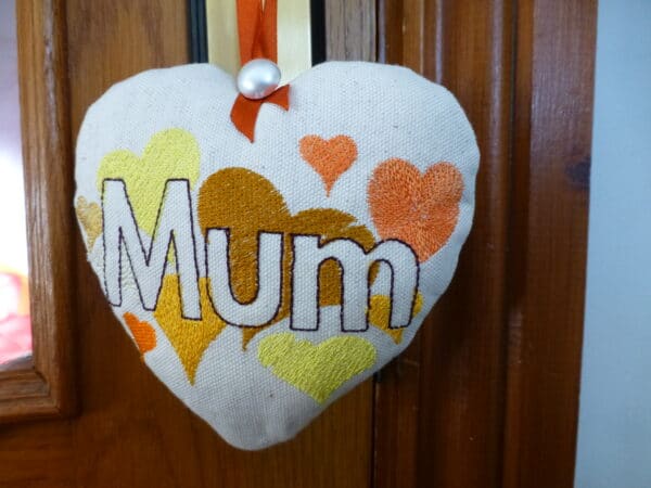 Hanging fabric heart for Mum - main product image