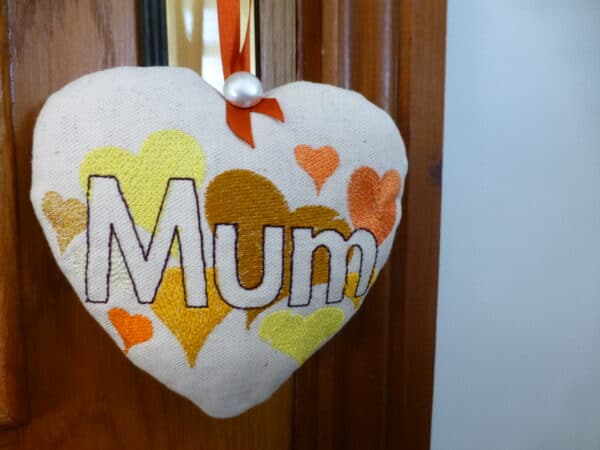 Hanging fabric heart for Mum - product image 2