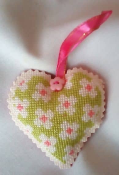 Lime Green Daisies Cross Stitch Hanging Heart - main product image