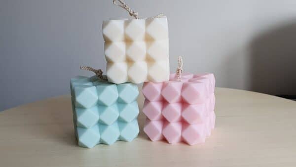 Handmade cube candle - main product image