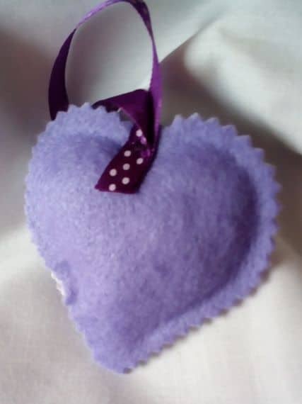 Home Is Where The Heart Is, Hanging Heart, Pocket Hug – Lilac - product image 2