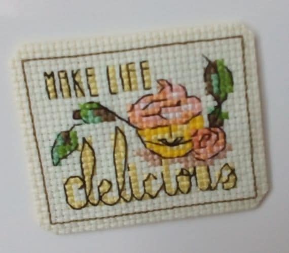 Make Life Delicious, Cup Cake Fridge Magnet, Cross stitch - main product image