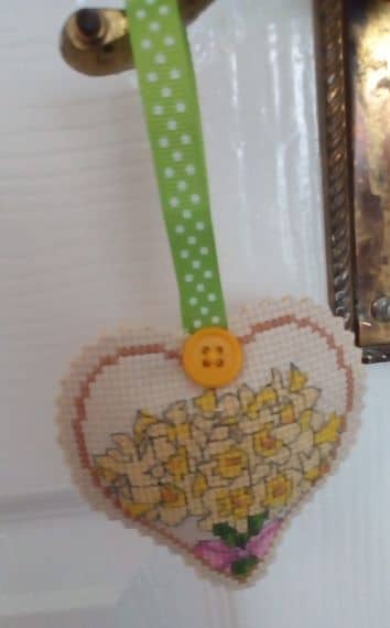 Bunch of Daffodils Heart, Cross Stitch Padded Heart - product image 3