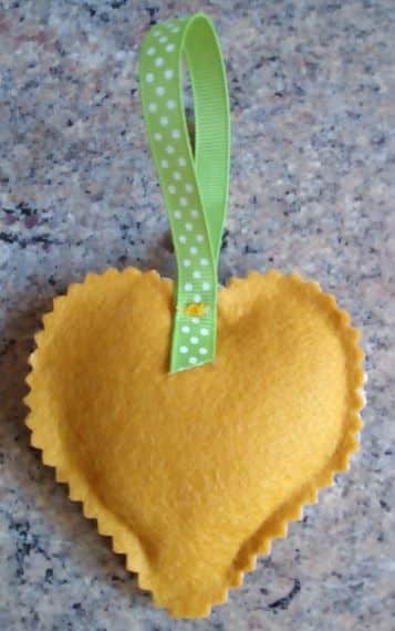 Bunch of Daffodils Heart, Cross Stitch Padded Heart - product image 4