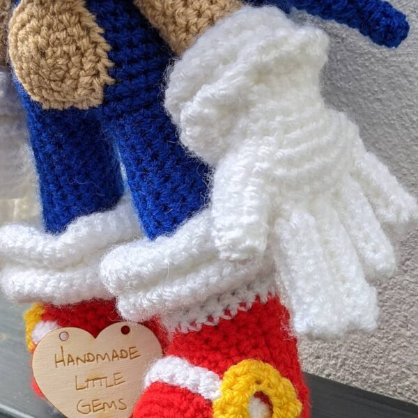 Crochet Inspired Sonic the Hedgehog - product image 4