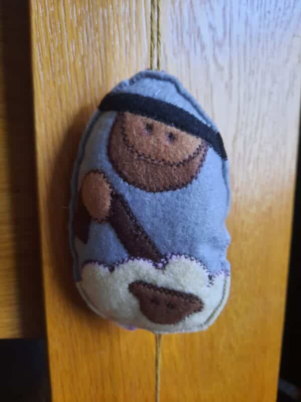 Six Part Felt Nativity - product image 4