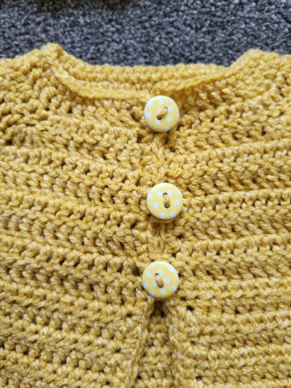 Baby cardigan and hat set - product image 3