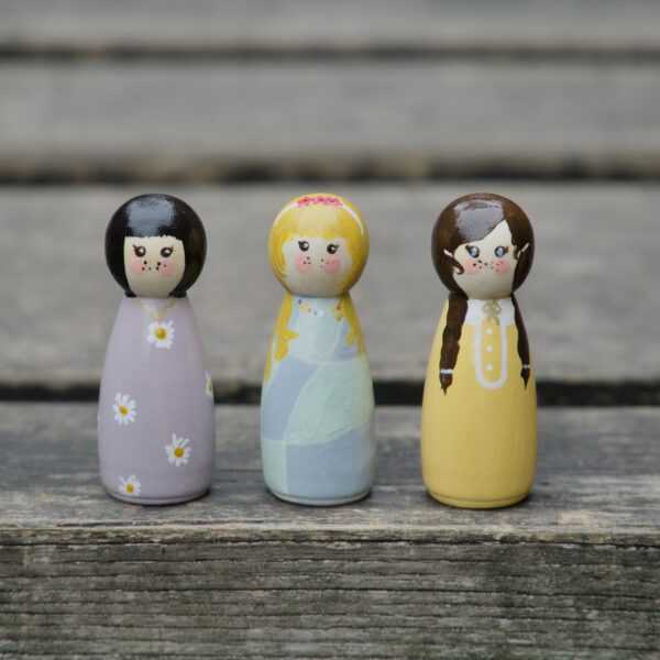 LING WOODEN PEG DOLL WITH LINEN BAG - product image 2