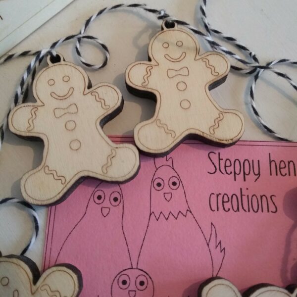 Gingerbread man garland | laser engraved wood - product image 2