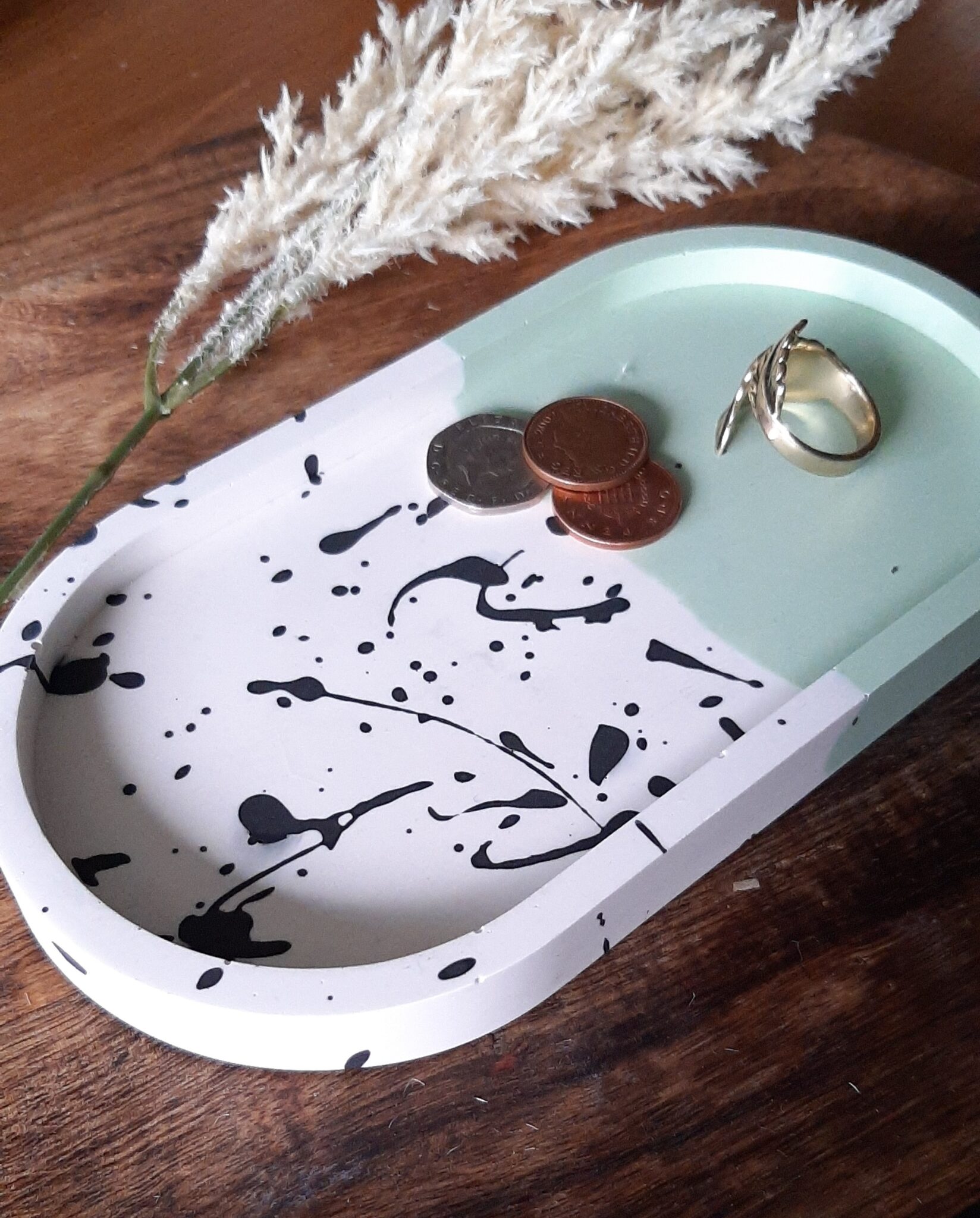 Eco Resin, Jesmonite Splatter Trinket Tray - main product image