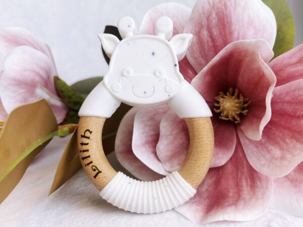 Personalised Giraffe Animal Teething Ring - product image 4