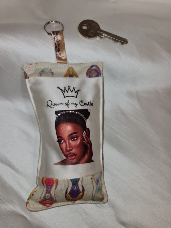 Lavender filled keyring black woman - main product image