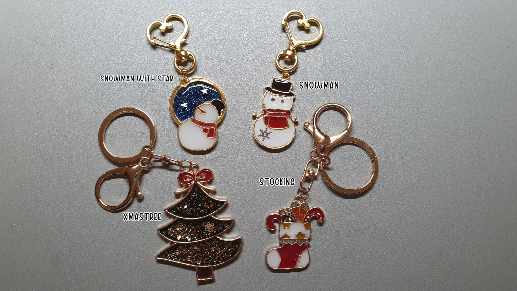 Handmade Christmas keychain with personalised letter / alphabet - main product image