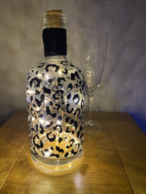 Light Up Bottle – Leopard print design - product image 4