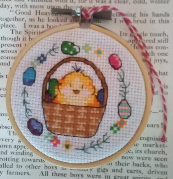 Easter Chick Decorations, Easter Decoration, Hanging Hoop, Easter Gifts – Chick in Basket - product image 2