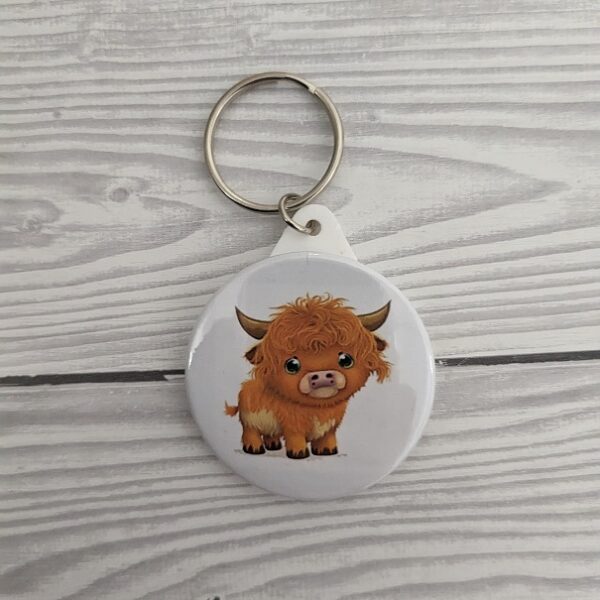 Cute Highland Cow Keyring - main product image