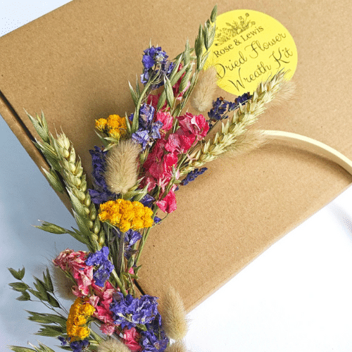 Dried flower wreath kit - main product image