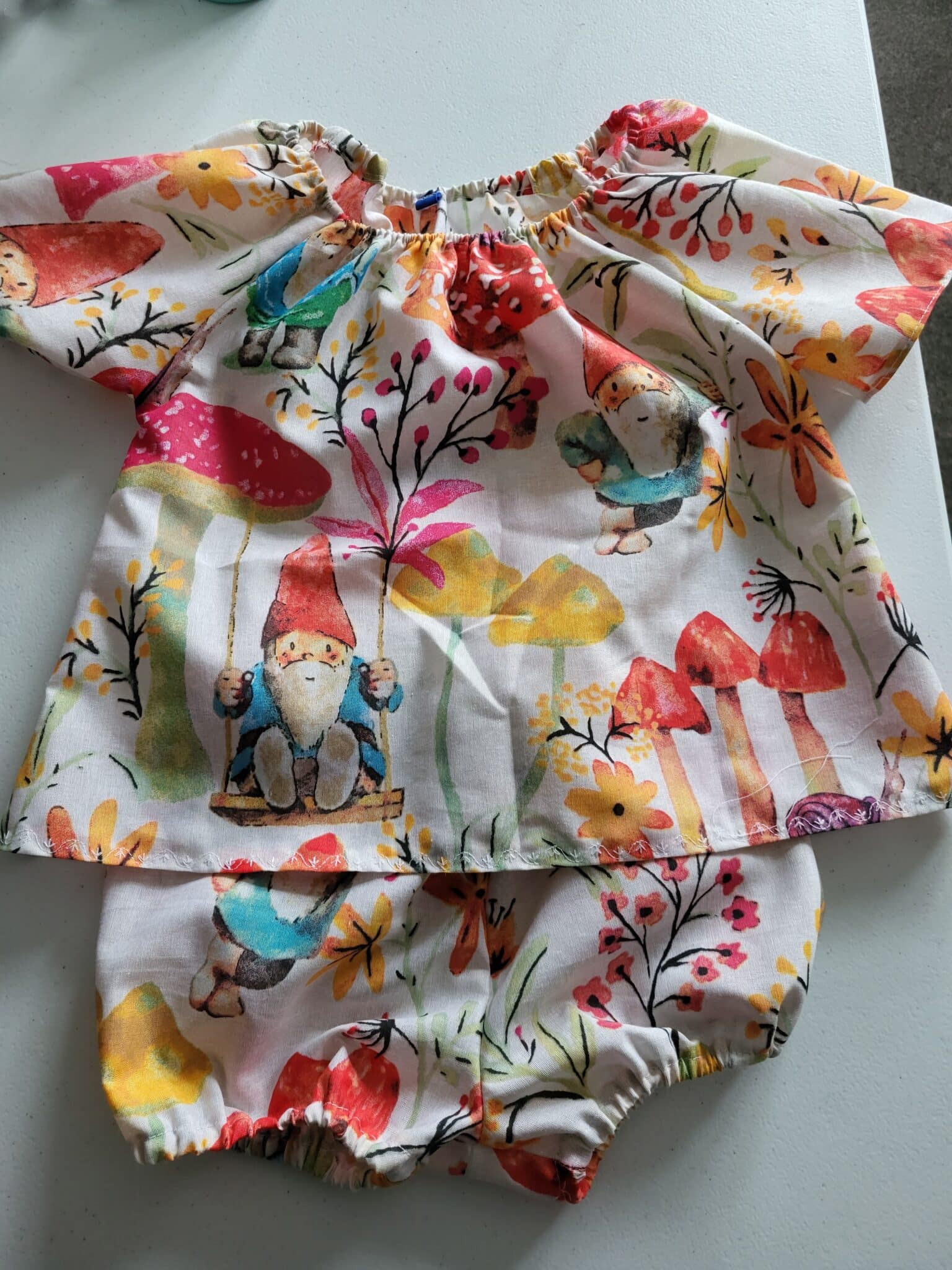 Age 2 top and shorts set - main product image