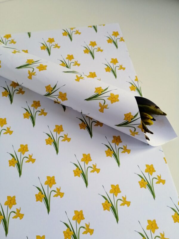 Daffodil Gift Wrap - product image 3