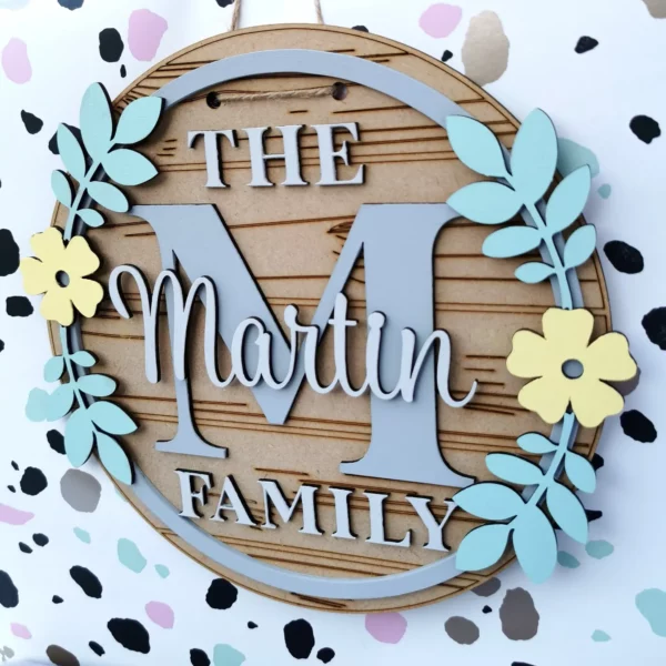 Personalised Wood Family Name Plaque Round Hanging Sign Customised Floral Decoration Home Gift - product image 5
