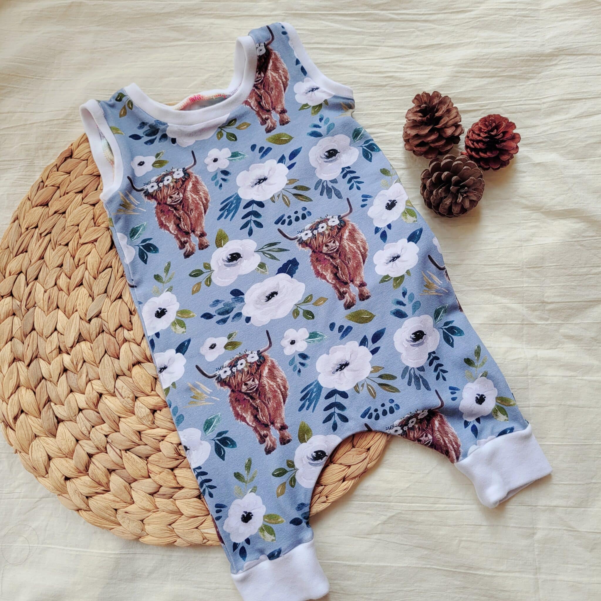 Highland cow and rose Romper – 0 to 3 months - main product image