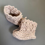 Hand crocheted baby bonnet, mittens and booties set, baby gift, baby shower, gender reveal…