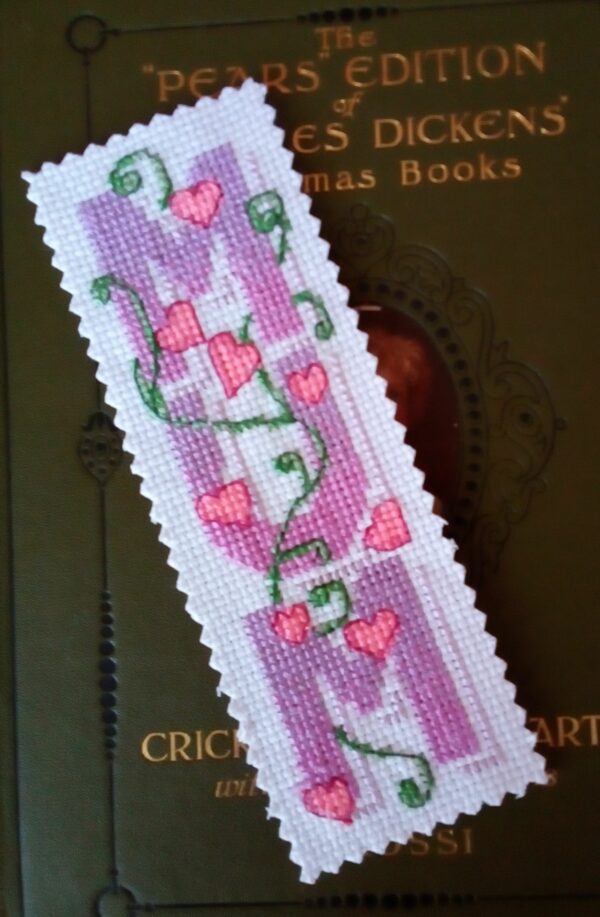 Mum with Ivy Hearts Bookmark, Book Lover Gift, Mum Gift – Purple - product image 3