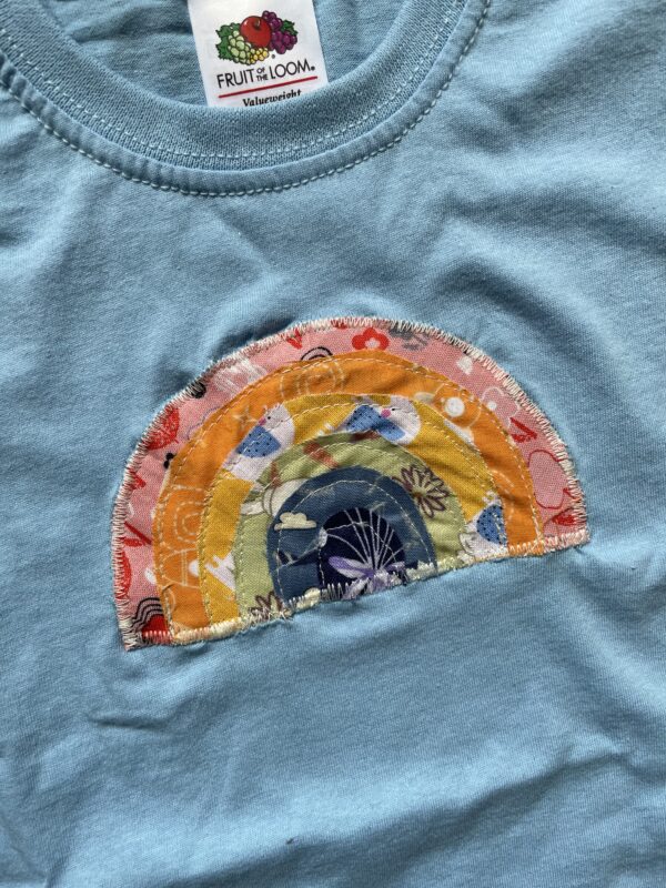 Rainbow appliqué t-shirt age 2-3 - product image 2