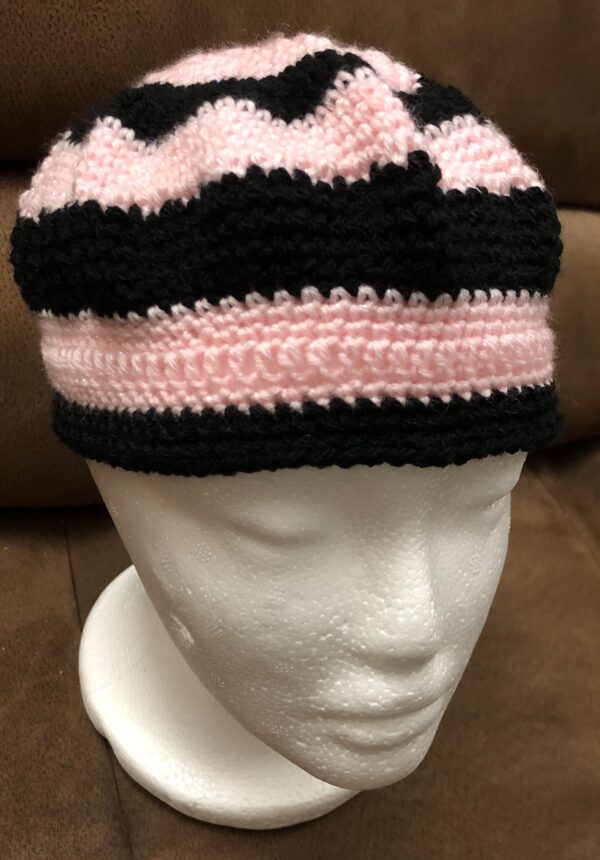 Crotchet hat (Adult) - product image 3