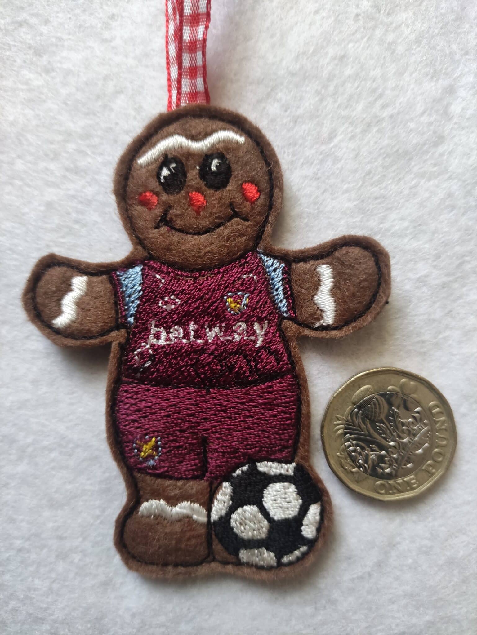 Gingerbread footballer wearing West Ham colours - main product image