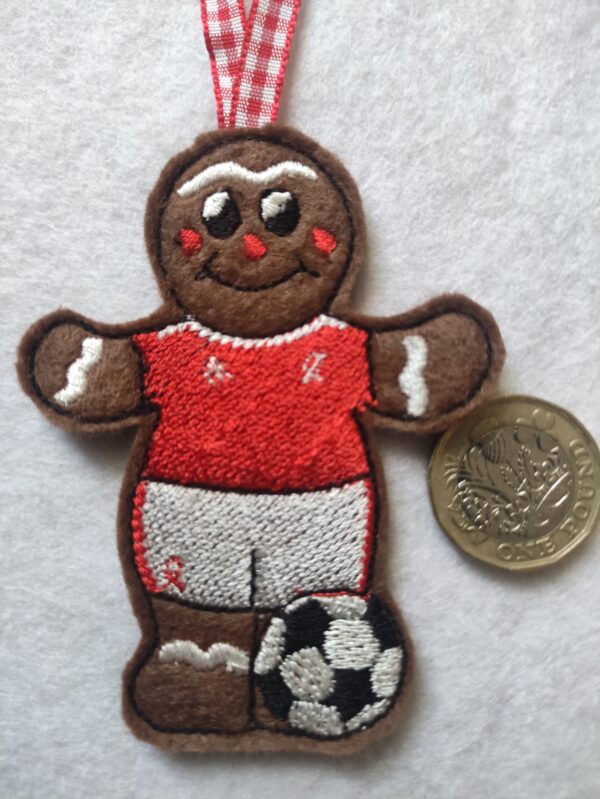 Gingerbread man footballer wearing Nottingham Forest colours - main product image
