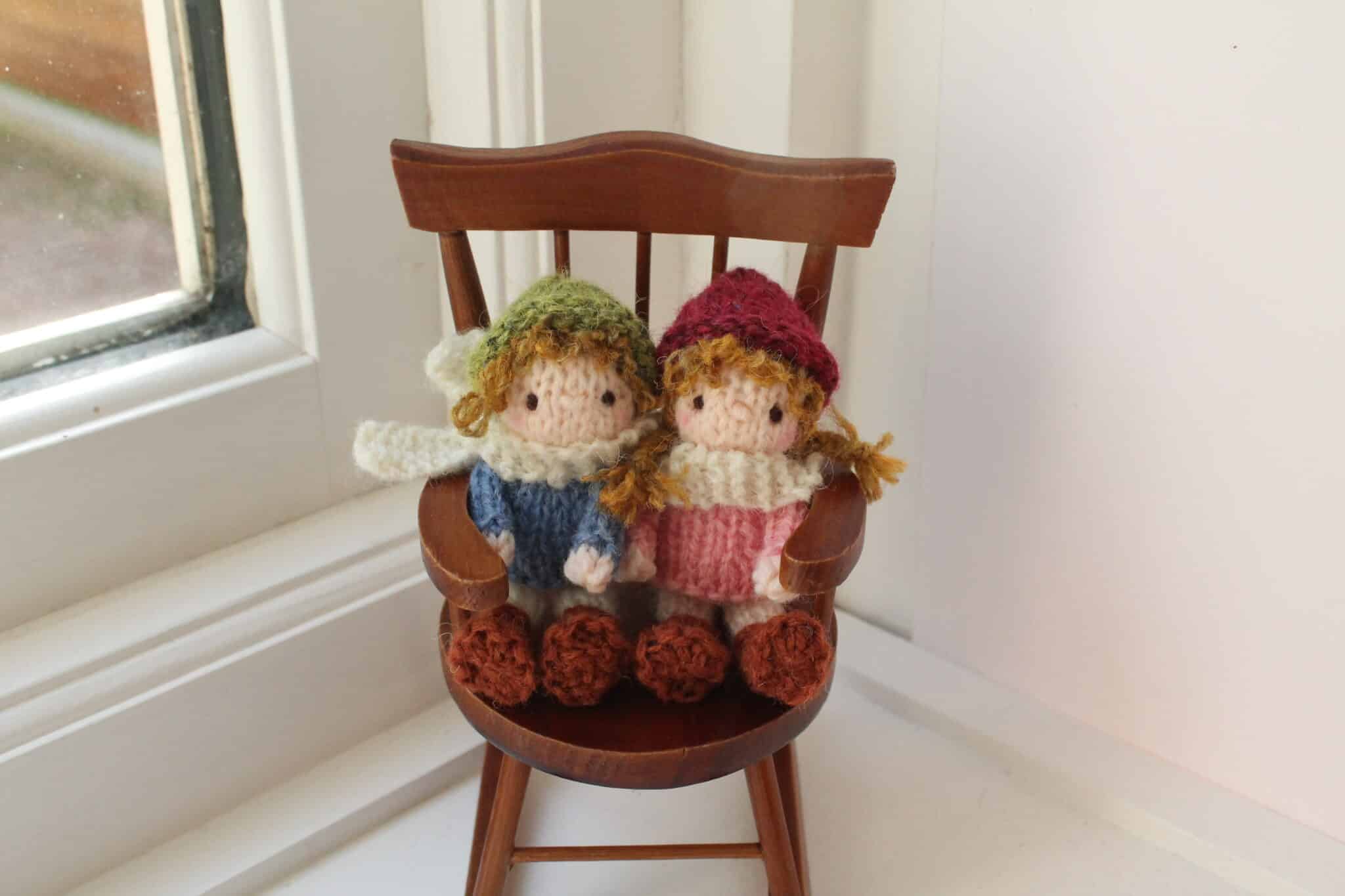 Boy & Girl Little Dolls – knitting patterns - main product image