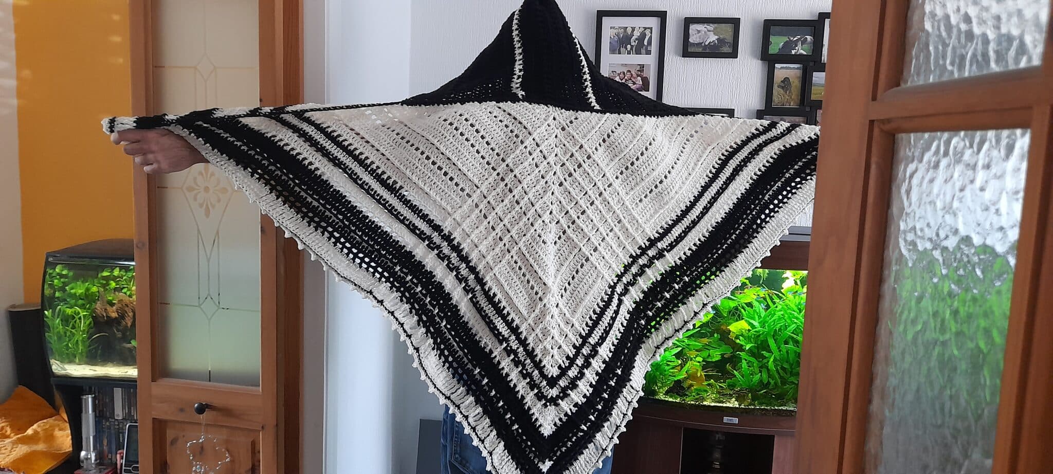 Hooded shawl - main product image