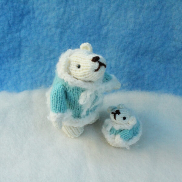 Sledging Polar Bears Knitting Pattern PDF - product image 2