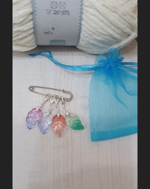 Stitch markers . Set of 4 pretty leaf knitting / crochet stitch markers . Progress markers - product image 2