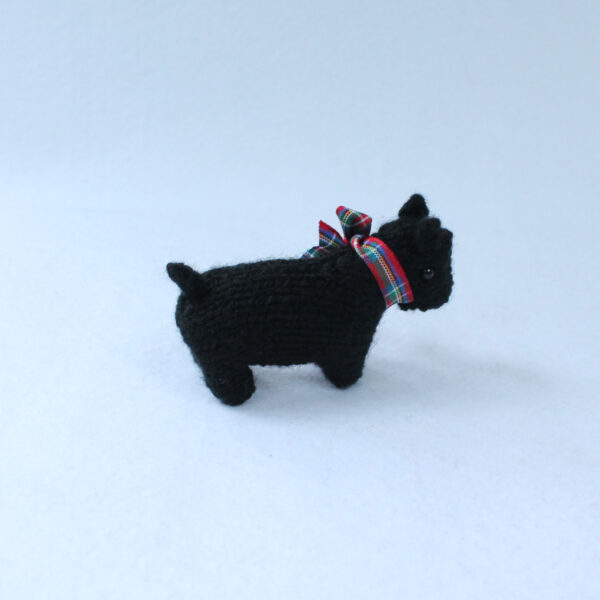 Mini Knitted Scottish Terrier - product image 4