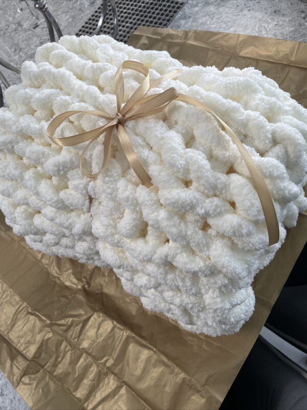 Chunky Knit Handmade Baby Blanket – White - product image 2