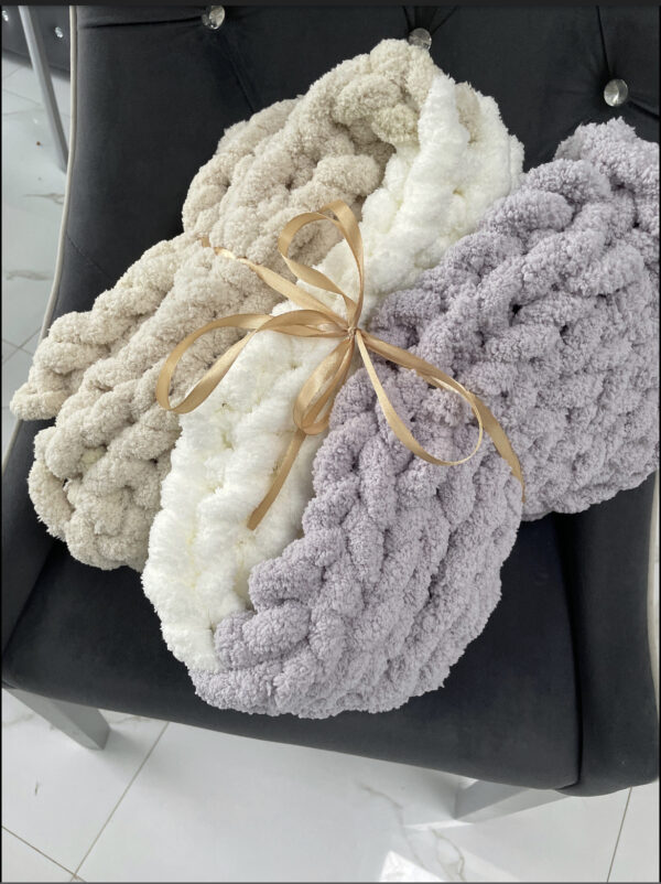 Chunky Knit Handmade Baby Blanket – Grey, White and Beige - main product image